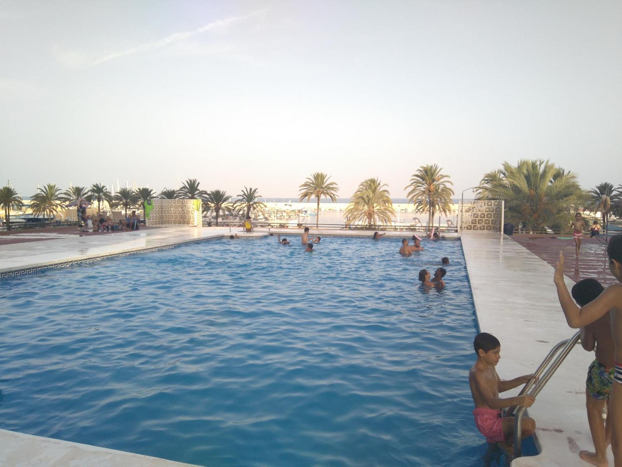 Beach, Familiy Fuengirola Marenostrum 1 Hab Exterior foto